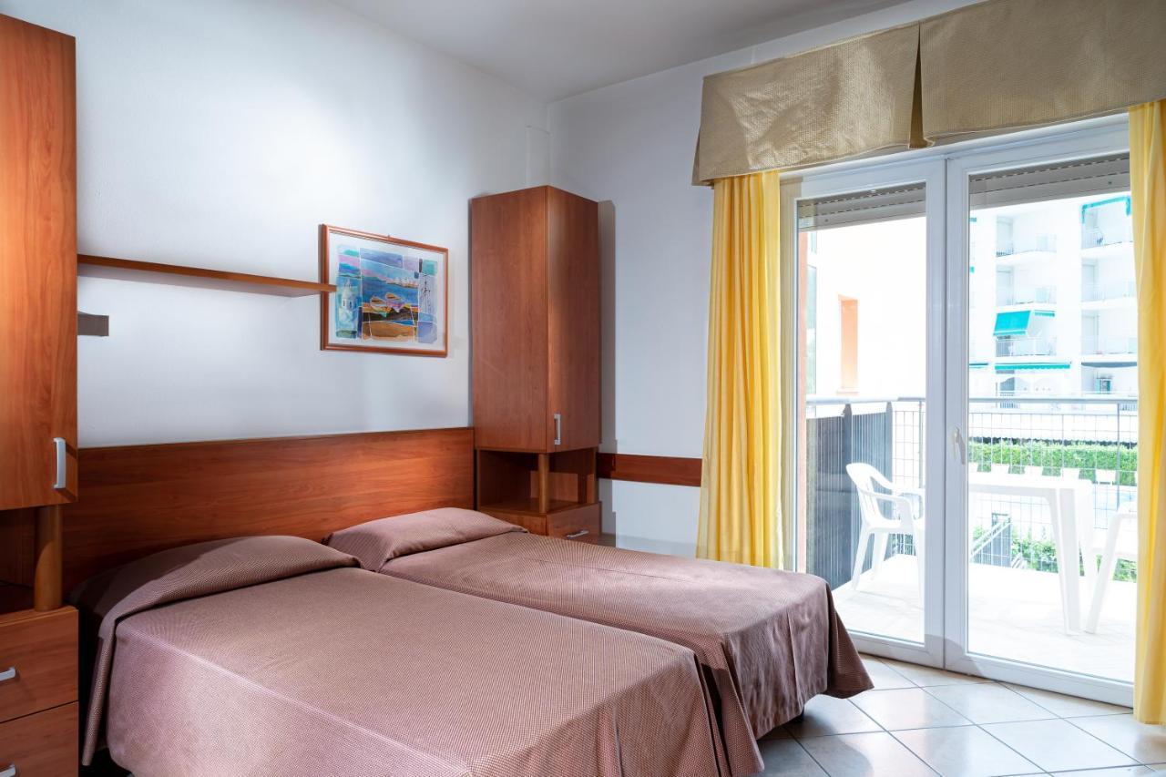 Hotel Sheila Lido di Jesolo Exterior photo