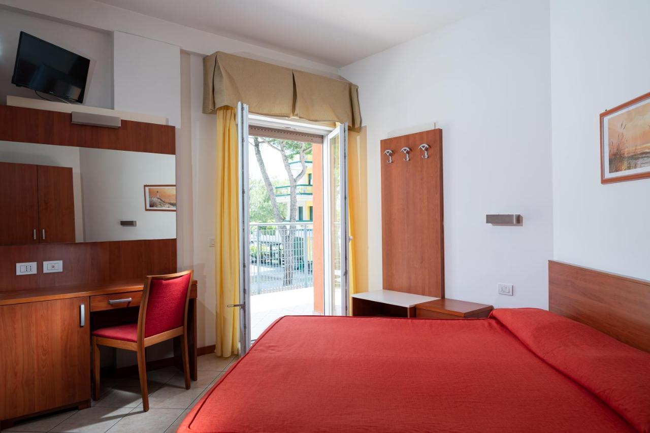 Hotel Sheila Lido di Jesolo Exterior photo